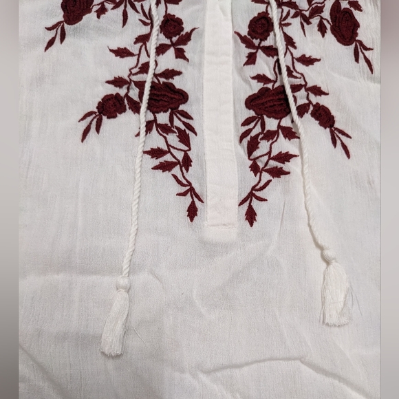 Lucky Brand White Semi Sheer Red Embroidered Chest Blouse New with tags - Picture 3 of 11
